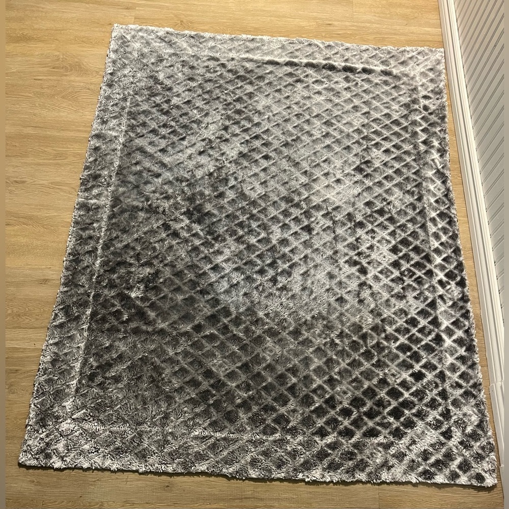 George geometric lap/throw blanket.